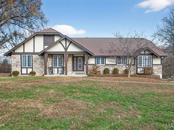 159 Cedar Mill Ct, Saint Charles, MO 63304