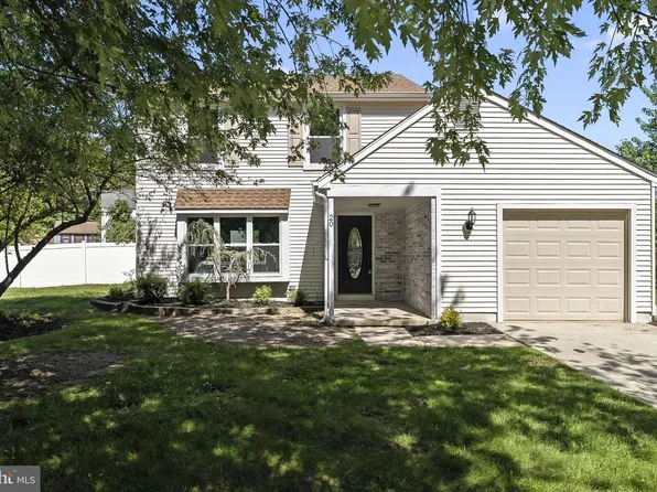 20 Hartsdale Ln, Sicklerville, NJ 08081