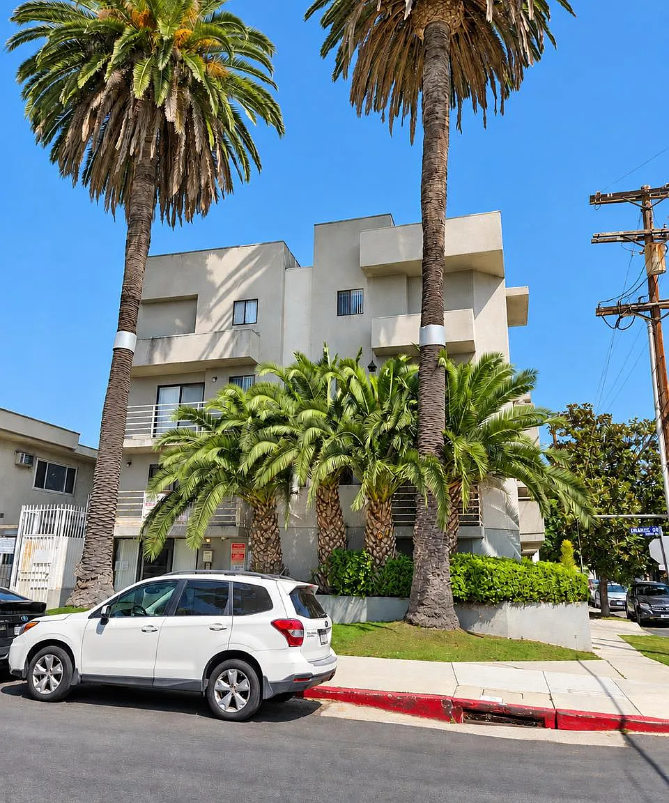 1 bed, 650 sqft, $1,965 — Photo 1