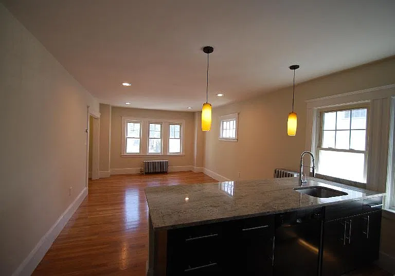 25 Thornton St #2 — Photo 1