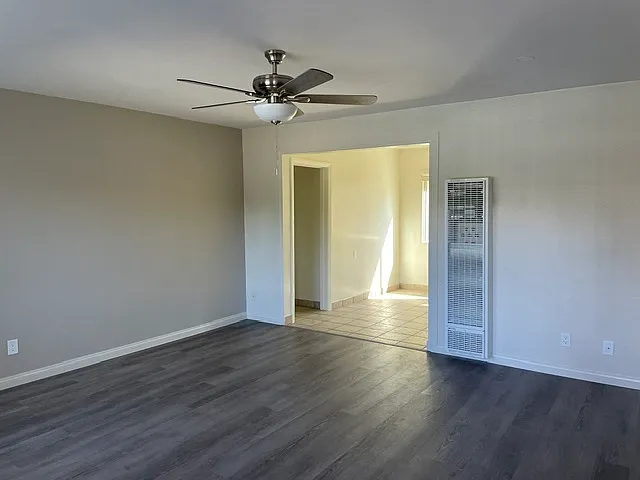 2 bed, 950 sqft, $2,300 — Photo 4