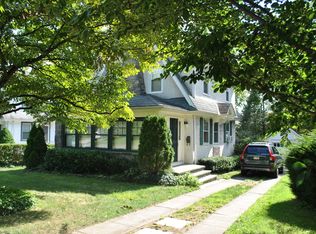 2110 E County Line Rd, Ardmore, PA 19003