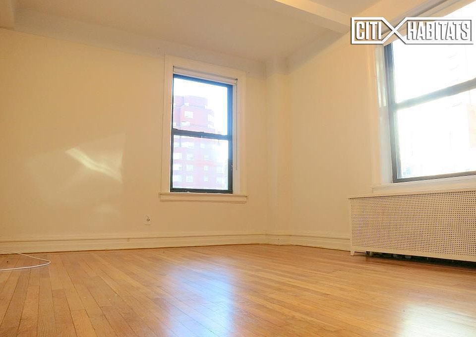 2nd image of 311 E 72nd St APT 6H