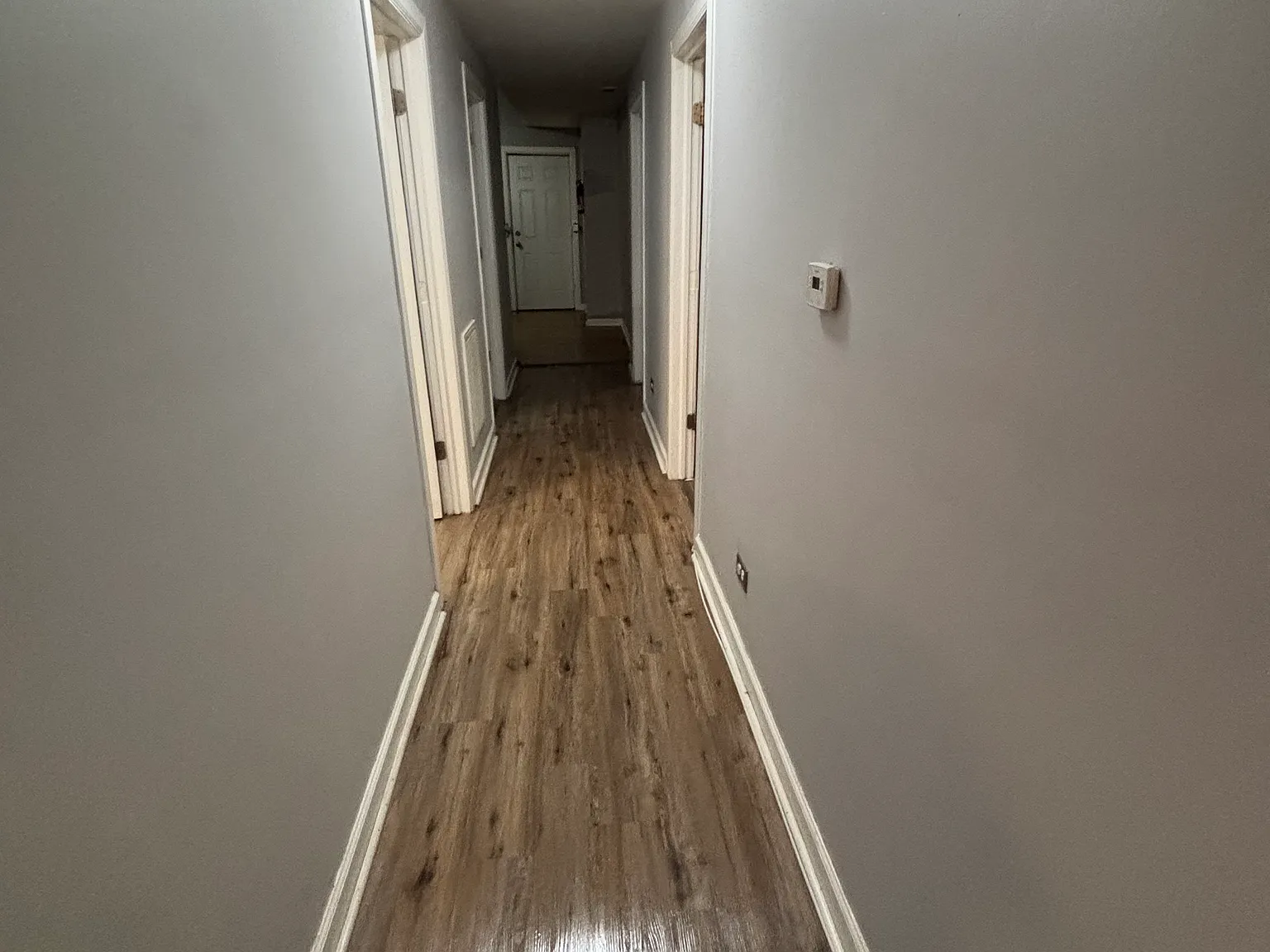 3 bed, 950 sqft, $1,600 — Photo 2