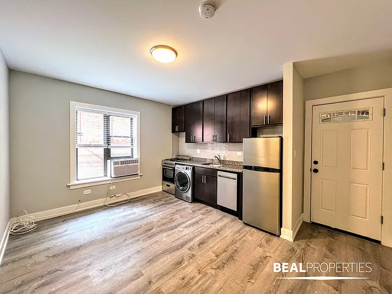 427 West Belden — Photo 22