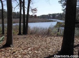 4060 Woodland Dr, Chesapeake, VA 23321