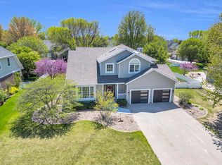 2116 W 35th St, Kearney, NE 68845