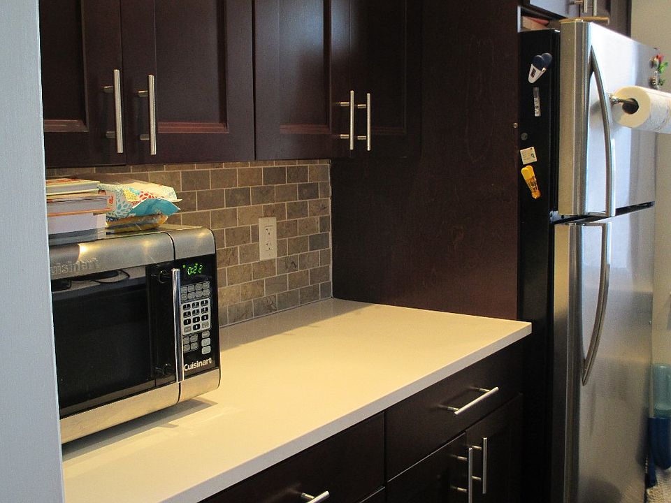 1st image of 13 Bryant Cres APT 1C