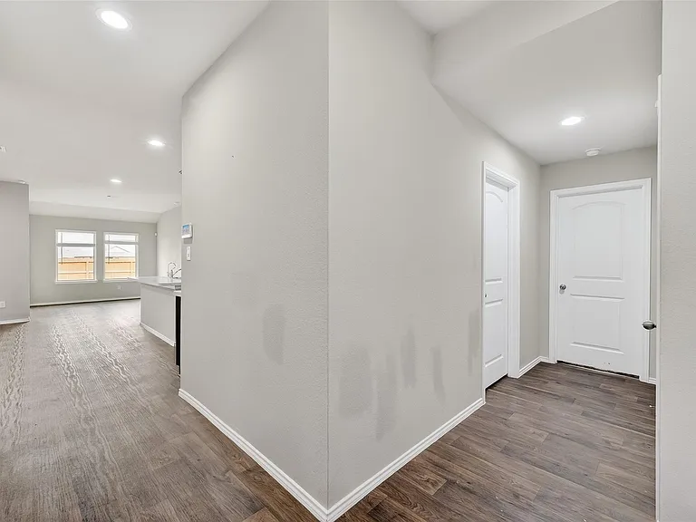 20926 Belmont Village Way — Photo 29