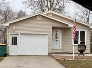 711 Q Ave, Milford, IA 51351