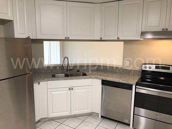 5th image of 20 Via De Casas Sur APT 102