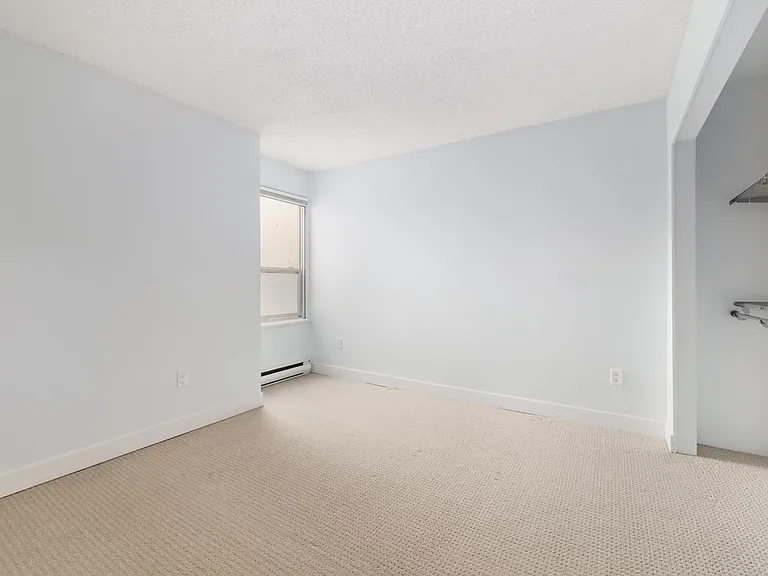 9857 Manchester Dr #407 — Photo 4