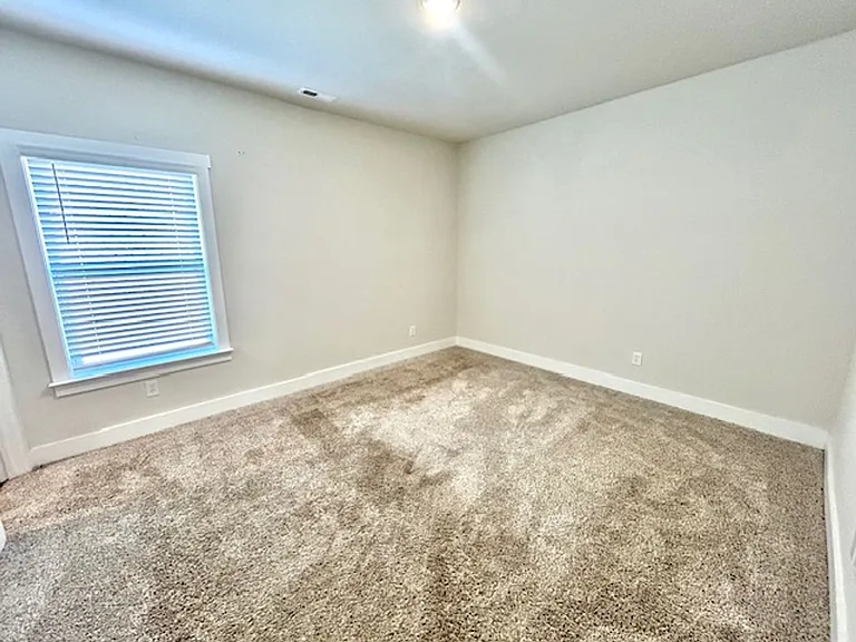 115 Hutchinson Rd — Photo 21
