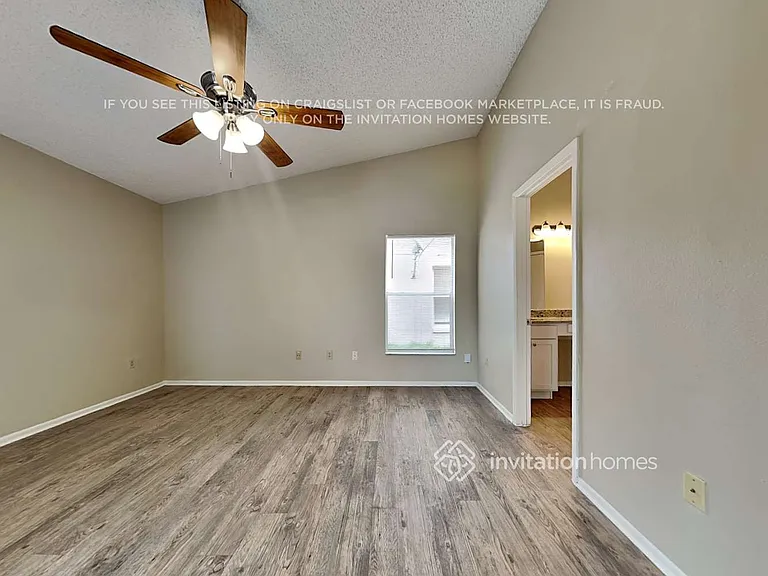 2033 Crosshair Cir — Photo 15