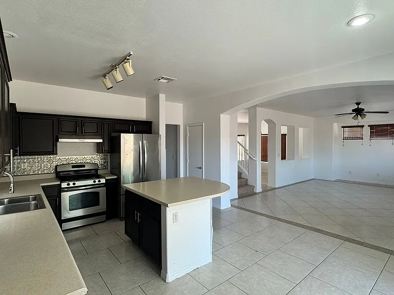 1013 Malibu Sands Ave — Photo 9