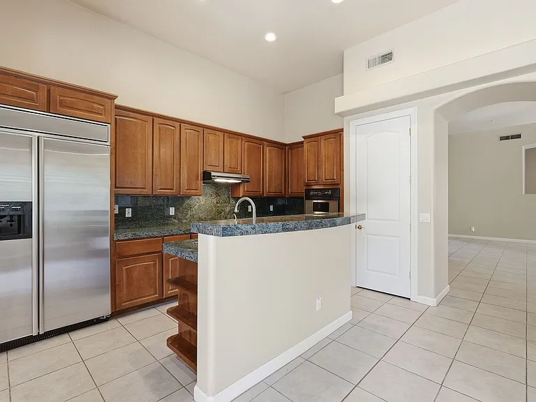 7369 E Del Acero Dr — Photo 19