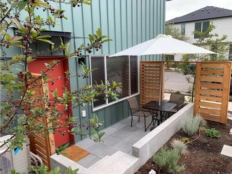 1364 N Blandena St — Photo 2