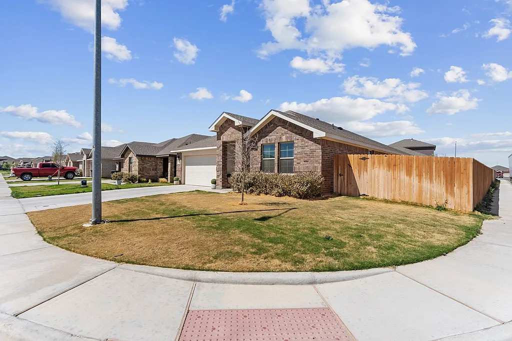 Building Photo - 7625 Purple Vitex
