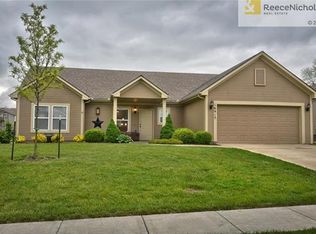 16915 Summit Dr, Belton, MO 64012