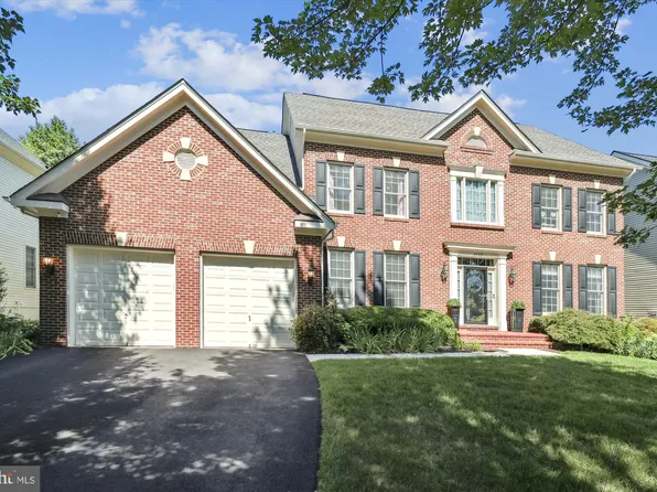 8049 Winstead Manor Ln, Lorton, VA 22079