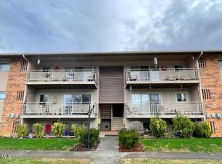 1225 Carriage Cir #203, Bristol, VA 24201