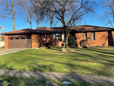 1114 Birchtree St, Louisville, OH, 44641