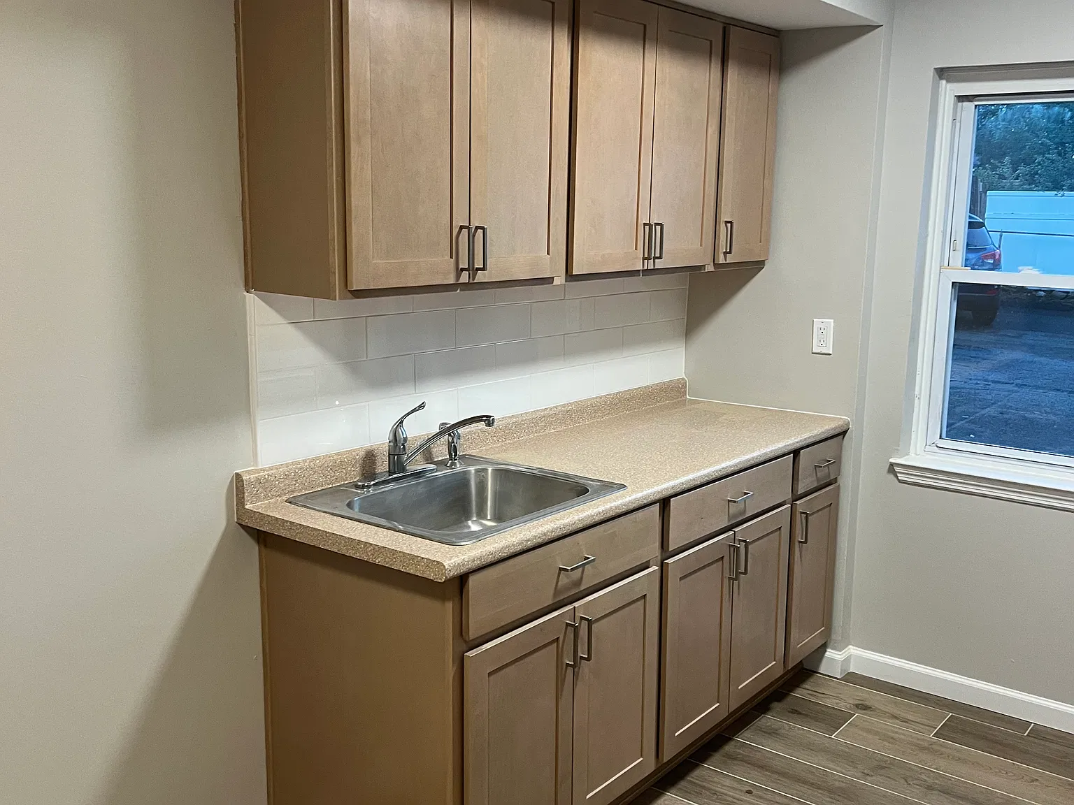 1 bed, 1000 sqft, $1,950 — Photo 4
