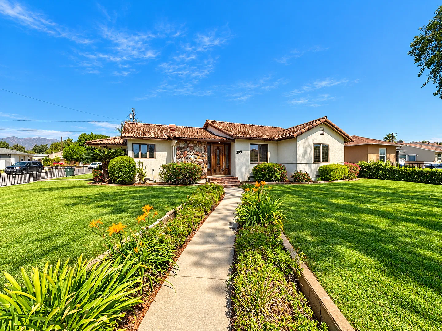 Beautiful Home — Photo 1