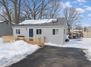 17 Oneida Avenue, Selden, NY 11784