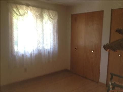 4th image of 493 Central Ave