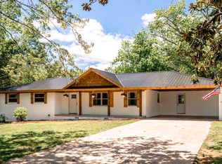 490 Lavista Dr, Blue Ridge, GA 30513