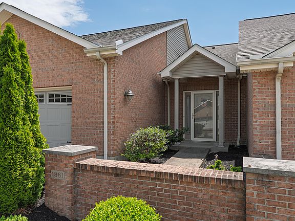 4th image of 1861 Quarry Oaks Dr