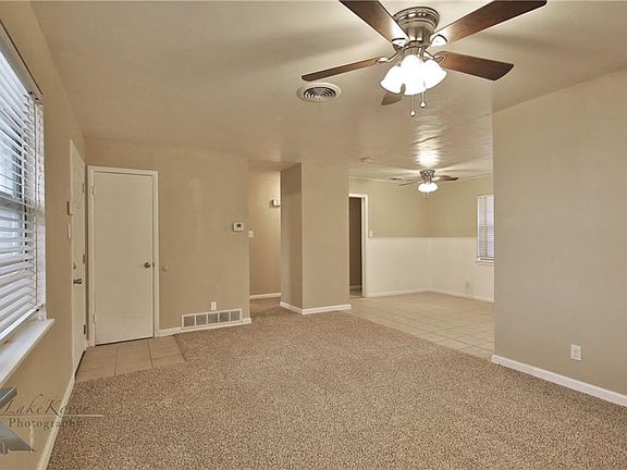 3rd image of 2658 Mimosa Dr