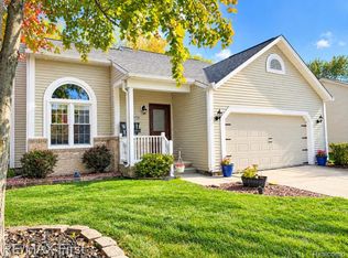 1645 Sarah Ln, Westland, MI 48186