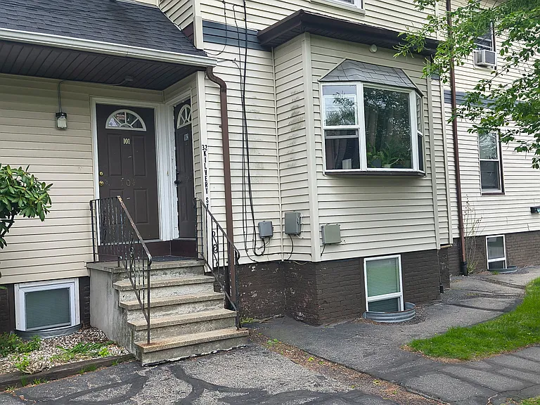 32 Kilvert St #101 — Photo 2