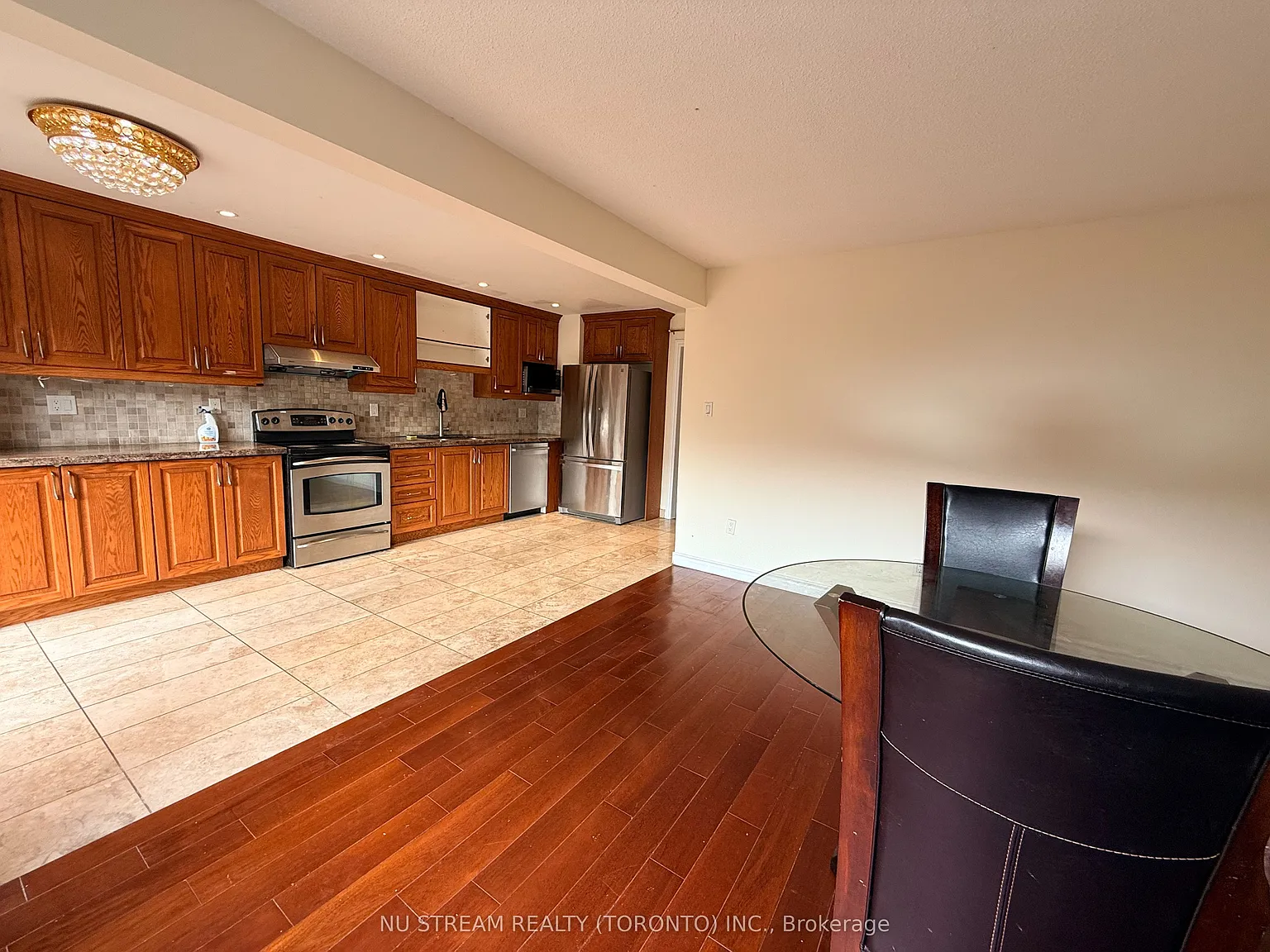 4 bed, $3,300 — Photo 4