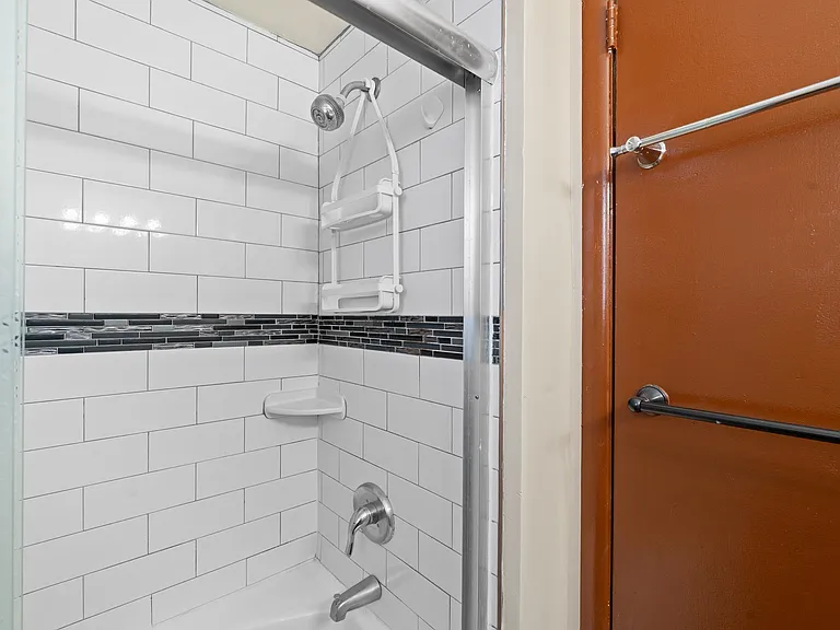 387 Cator Ave #2 — Photo 14