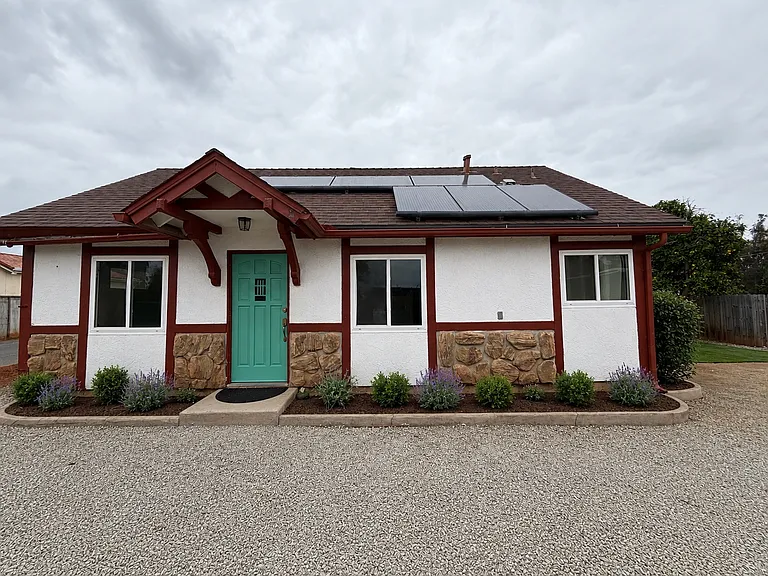 1505 Monte Mar Rd — Photo 1