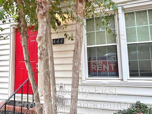 444 High Creek Trce, Roswell, GA 30076