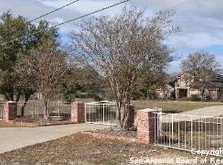 8340 Rolling Acres Trl, Fair Oaks Ranch, TX 78015