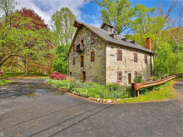 6872/6856 Little Creek Rd, Bangor, PA 18013