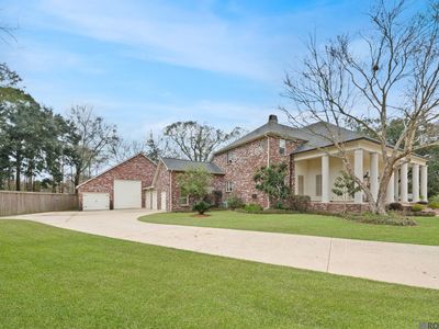 6895 Hunters Way, Denham Springs, LA, 70726