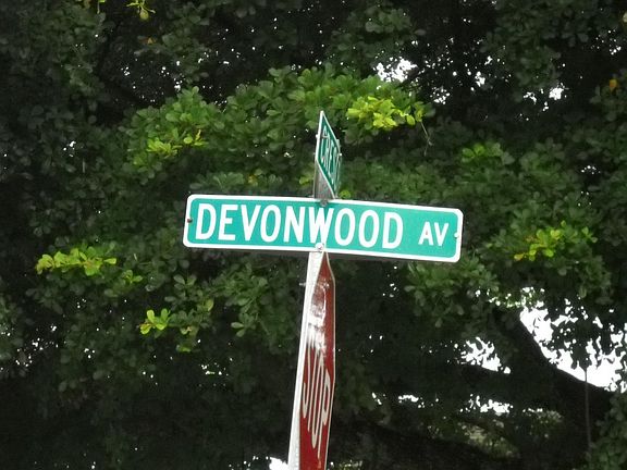 5th image of 2921 Devonwood Ave