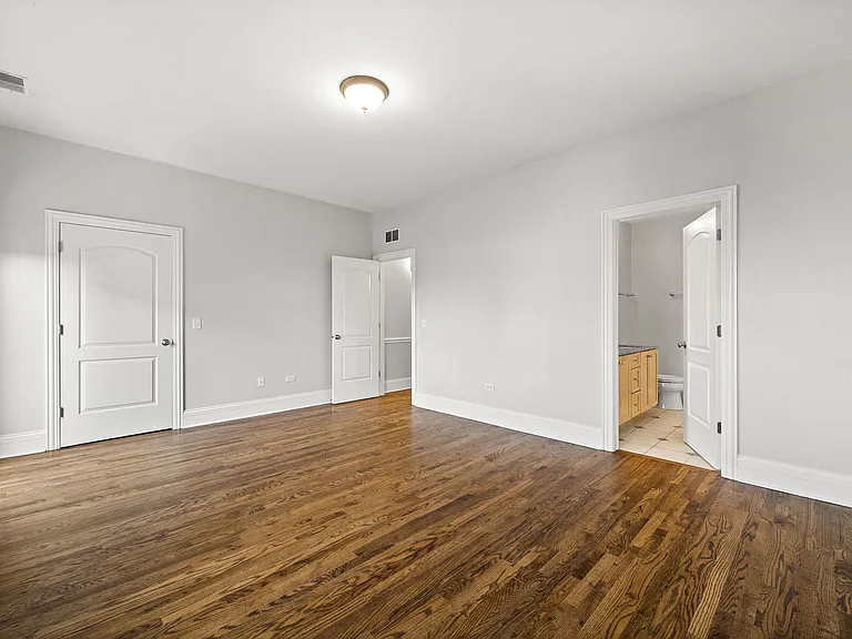 924 W Dakin St #4 — Photo 16