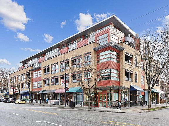 2nd image of 2250 Commercial Dr #304