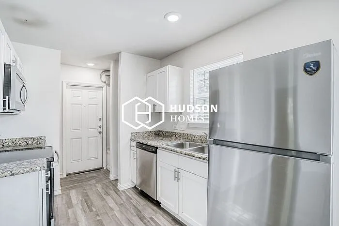 4907 Tyson St — Photo 5