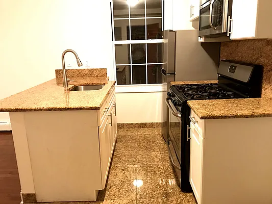 Rented by NY Space Finders Inc. | media 7