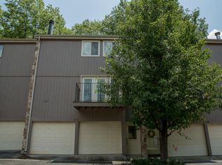 1802 Cherokee Bluff Dr, Knoxville, TN 37920