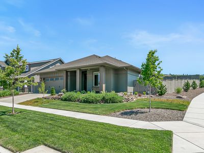 463 Limestone Ln, Medford, OR, 97504