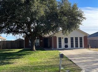 504 Fort Worth St, Mansfield, TX 76063